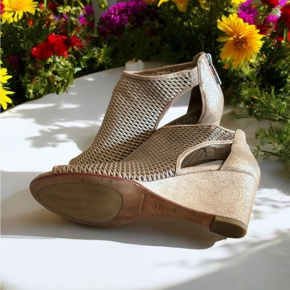 Donald Pilner Jace Metallic Perforated Leather Peep Toe Wedge Sandal. - Picture 4 of 5
